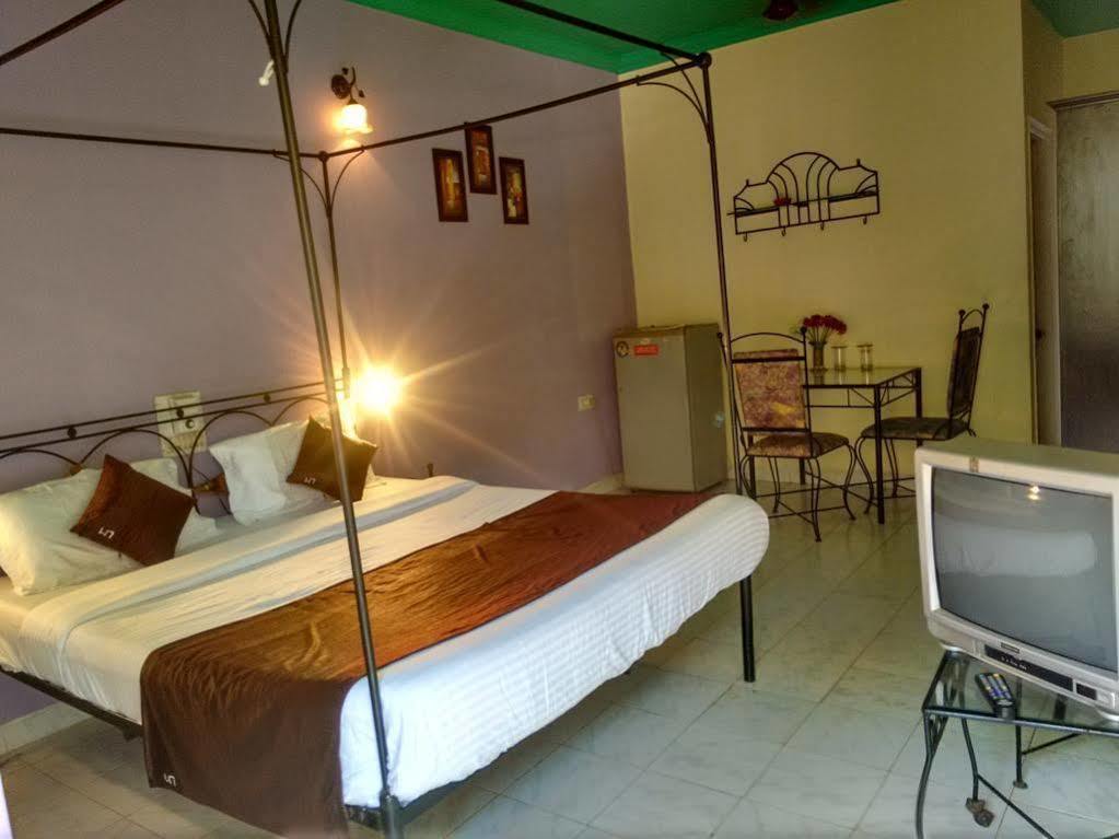 Libton Manor Hotel Candolim Kültér fotó